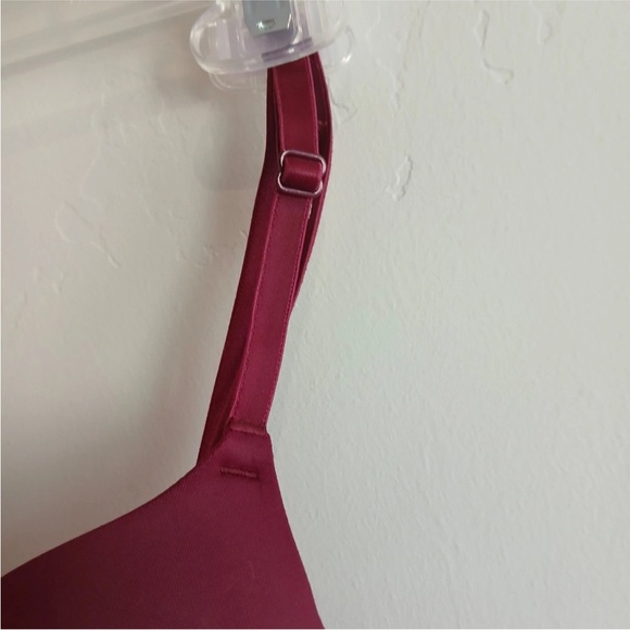 Victoria's Secret T Shirt Bra Size 32D Marroon Lightly Lined Underwire - Picture 6 of 8
